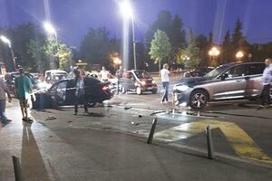 UDES U CENTRU BEOGRADA: Kod Skupštine se sudarili automobil BMW i džip volvo