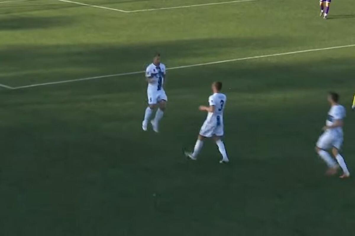 NAJLUĐI MEČ U SEZONI: Zvezda s dva igrača više u 97. minutu dala gol za  pobedu u Nišu (VIDEO)