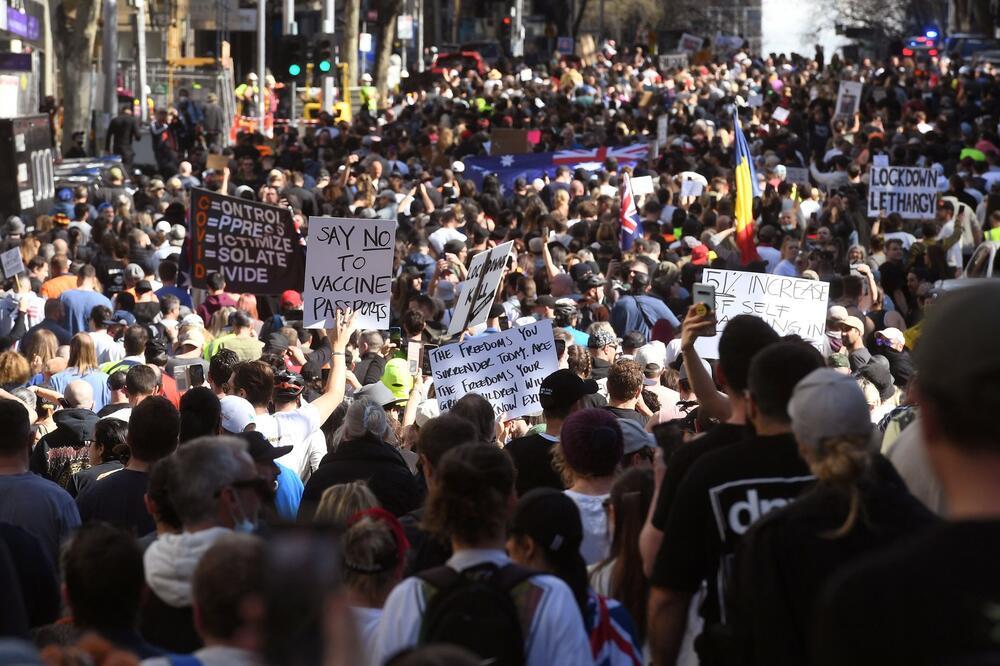 NEĆE LOKDAUN U Melburnu sukobi sa policijom na protestu zbog novog zatvaranja