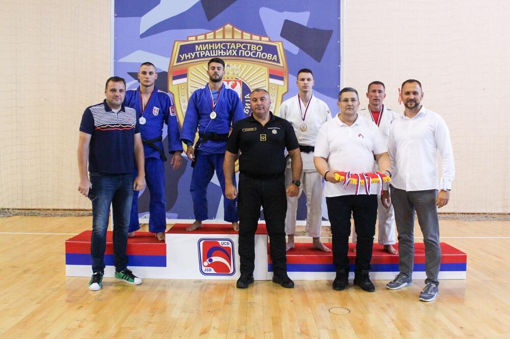 SPORT U POLICIJI: Ogromno interesovanje za akciju Sportskog saveza Srbije!
