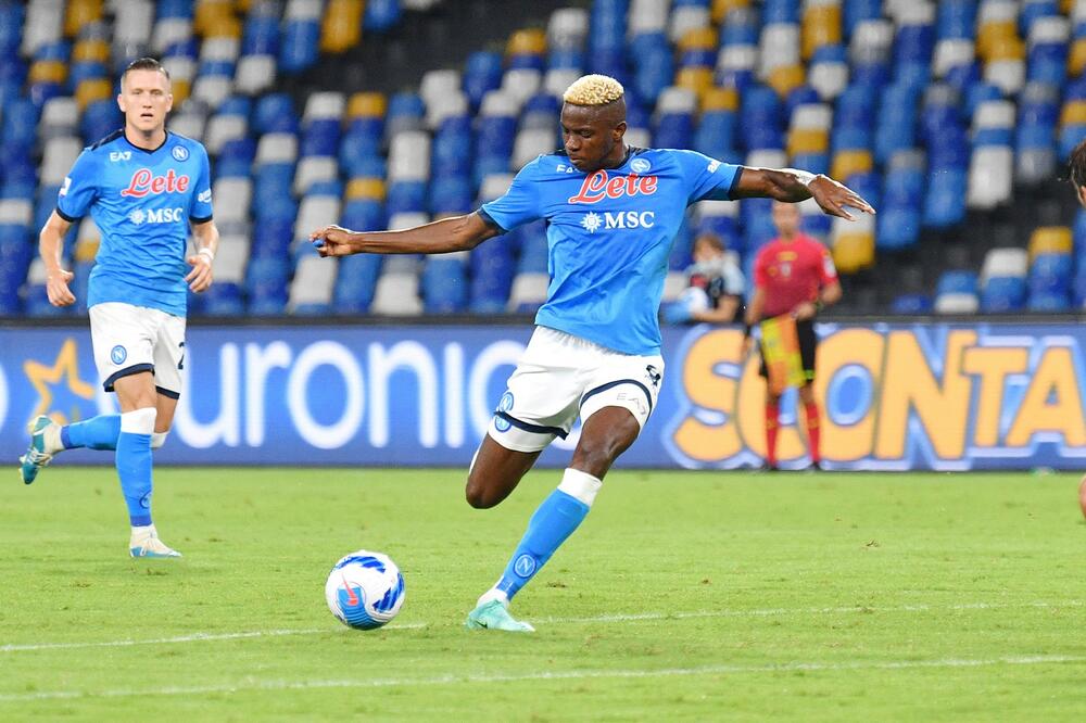 ZBOG UDARANJA PROTIVNIKA: Fudbaler Napolija suspendovan na dva meča u Seriji A