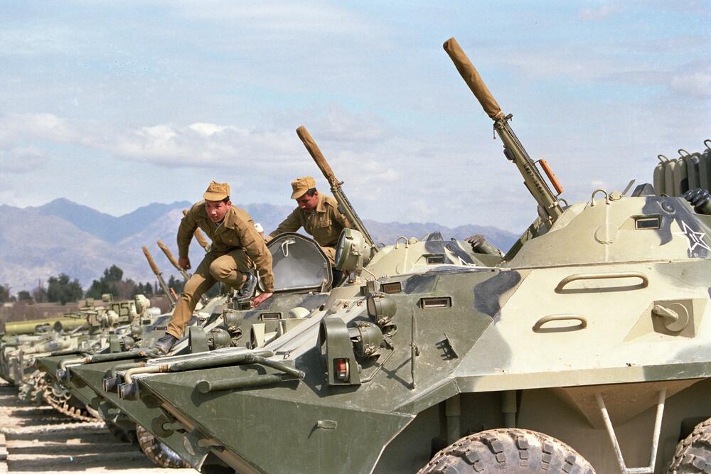 Avganistan, Sovjetska vojska, rat