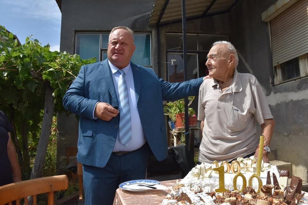 Milutin Ilić, Goran Cvetanović, Leskovac, stogodišnjak, stoti rođendan