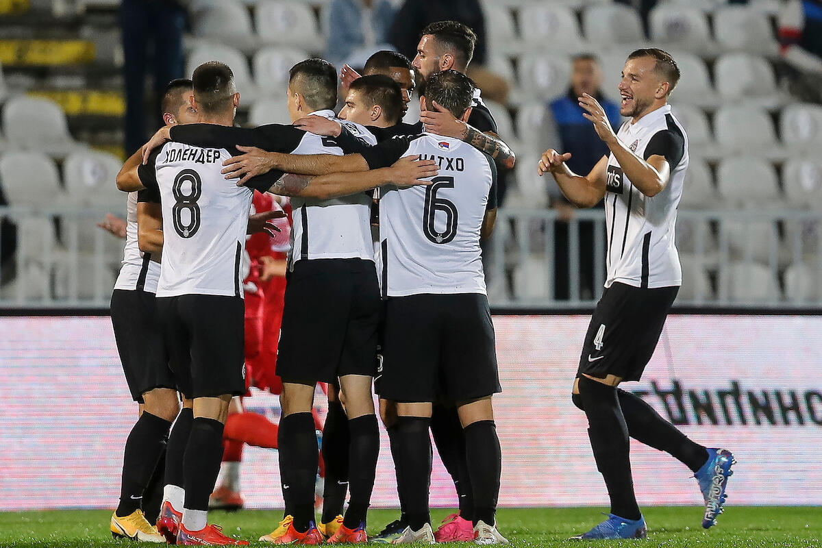 Meč Radnički Niš - Partizan na Čairu igra se po izuzetno lošem
