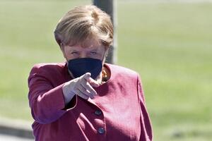 ANGELA MERKEL: Svi usponi i padovi 16-godišnje borbe nemačke kancelarke sa centrigufalnim silama politike