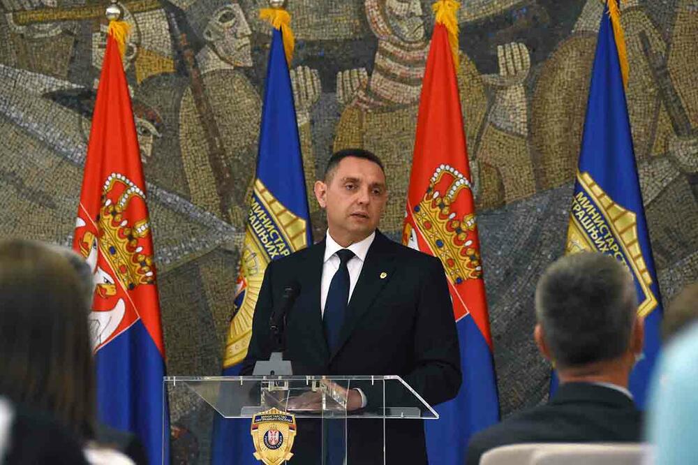 VULIN ODGOVORIO PREDSEDNIKU HRVATSKE: Vučić dokazao da o ekonomiji zna sve, a Milanović dokazao da o Srbima ne zna ništa