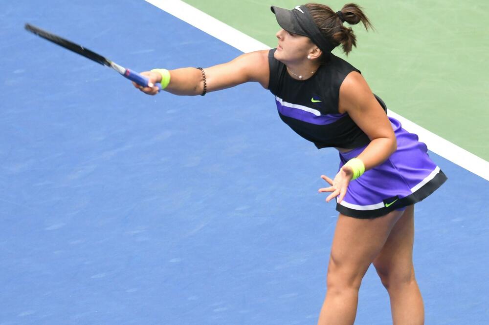 GREN SLEM U AMERICI: Bjanka Andresku ubedljivo do osmine finala US Opena