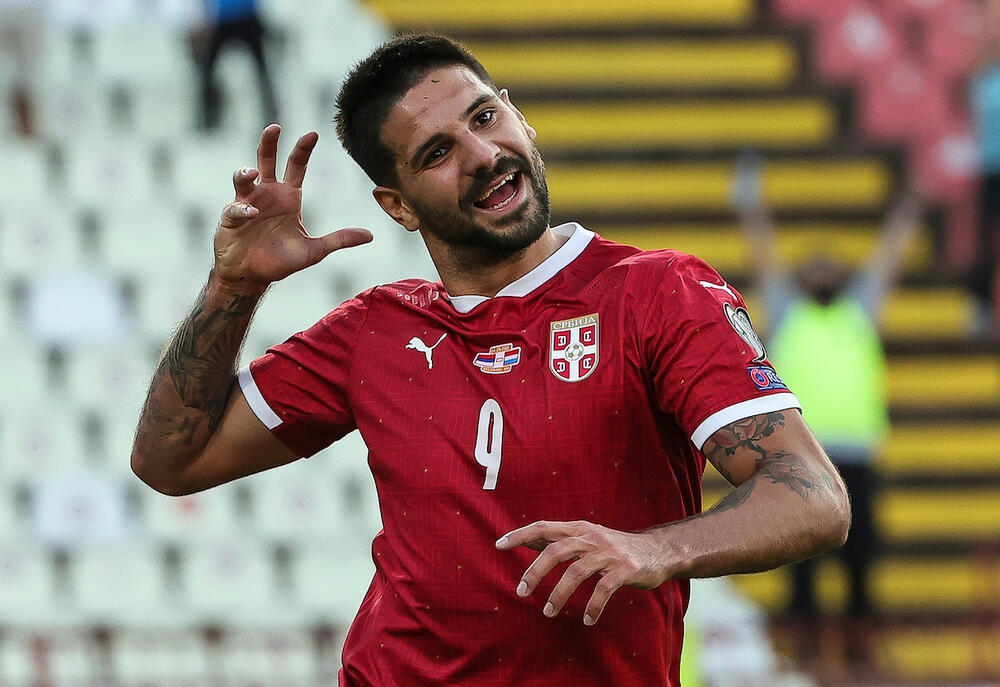 Aleksandar Mitrović, Srbija