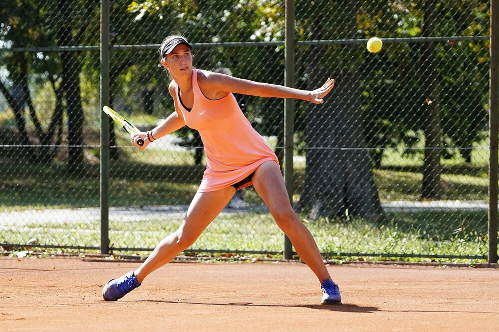 ANĐELI NIKAD NE ODLAZE: Šesti po redu teniski memorijal "Anastasija Beba Stajić"