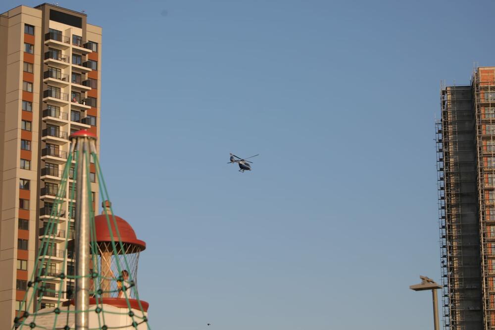 Bezbednost... Helikopteri nadleću grad 
