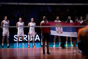 MAKSIMALAN PORAZ ORLOVA: Odbojkaši Srbije poraženi od Poljske u poslednjem meču na turniru u Krakovu