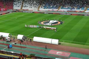 MARAKANA "GORI": Pogledajte atmosferu na stadionu tik pred početak utakmice između Zvezde i Brage! VIDEO