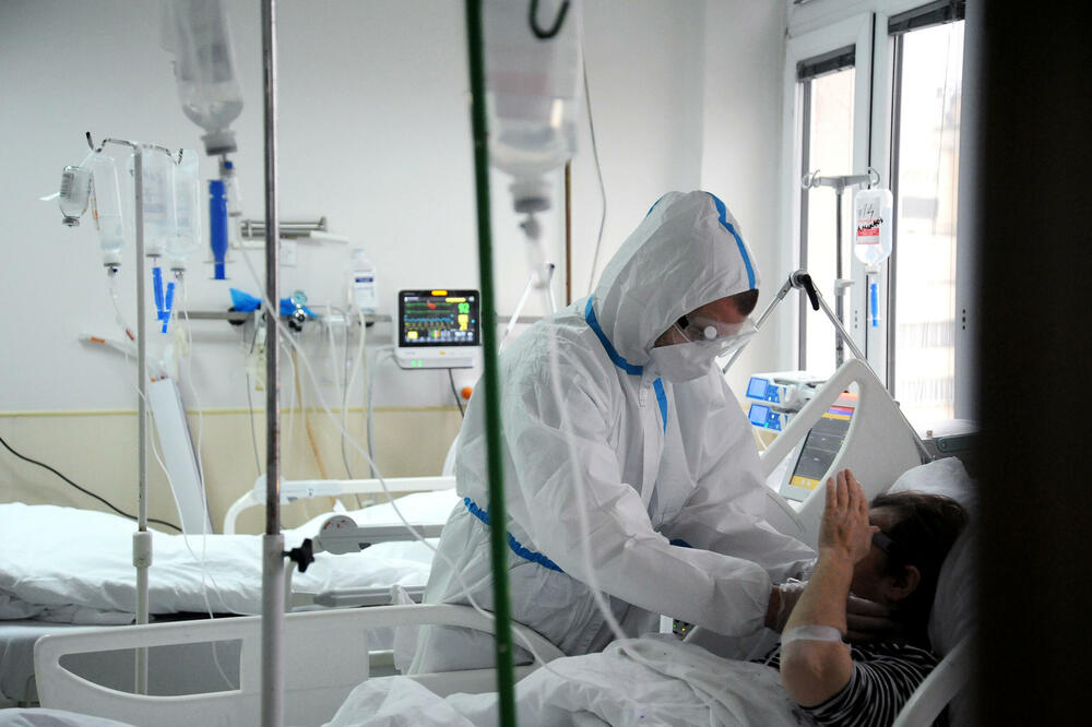 KORONA VIRUS NA ISTOKU SRBIJE: U negotinskoj bolnici još jedno odeljenje u kovid sistemu, u Kladovu dato oko 20.000 doza vakcina
