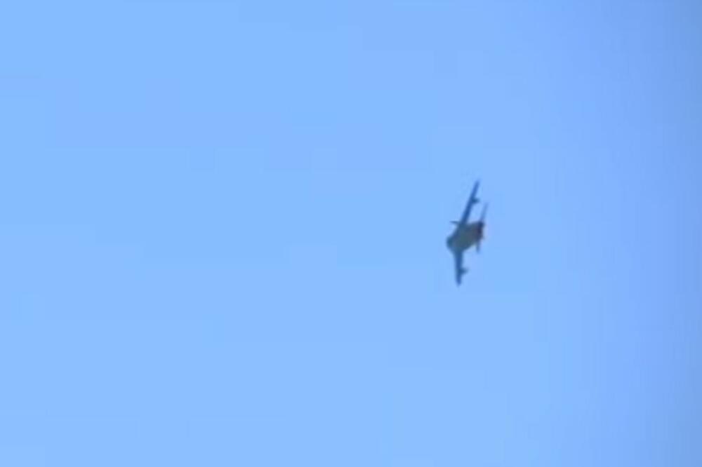 ORLOVI NA NEBU IZNAD JARINJA: Srpski avioni ponovo patrolirali na severu KiM (VIDEO)