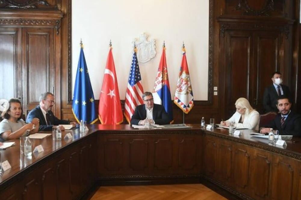 DRASTIČNE PROMENE ZA GRAĐANE SRBIJE: Predsednik Vučić se sastao sa predstavnicima konzorcijuma Behtel-Enka