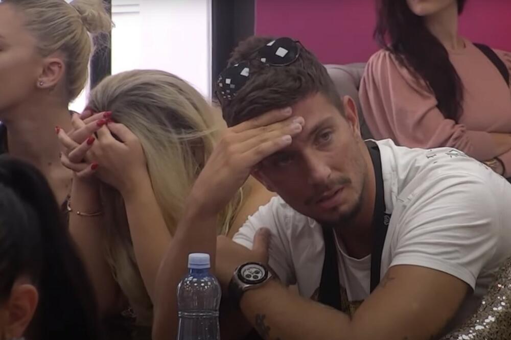 POŽELEO U ZEMLJU DA PROPADNE! Stefan Mihić doživeo BLAM, pušten mu je klip svih njegovih RASTROJSTAVA zbog Mije! (VIDEO)