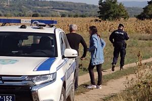 OBRT U POTRAZI ZA NESTALIM ĐOKIĆIMA: Policija pronašla spaljeni auto i tela pa ušla u selo Moravac VLADA OPSADNO STANJE (VIDEO)