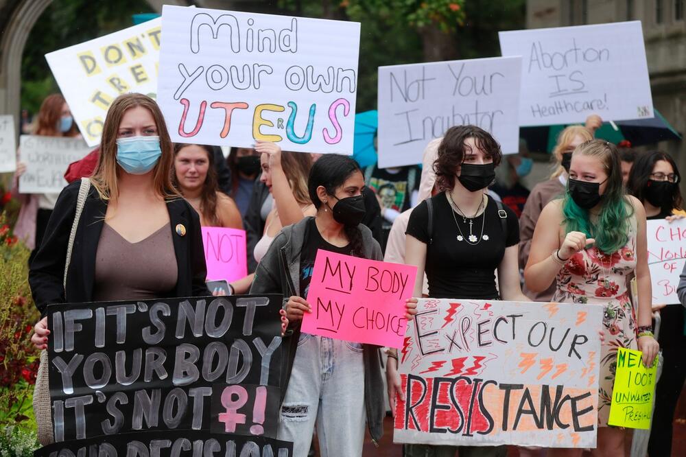 MOJE TELO, MOJ IZBOR! Hiljade marširale u Vašingtonu i širom SAD braneći pravo na abortus posle kontroverznog zakona u Teksasu