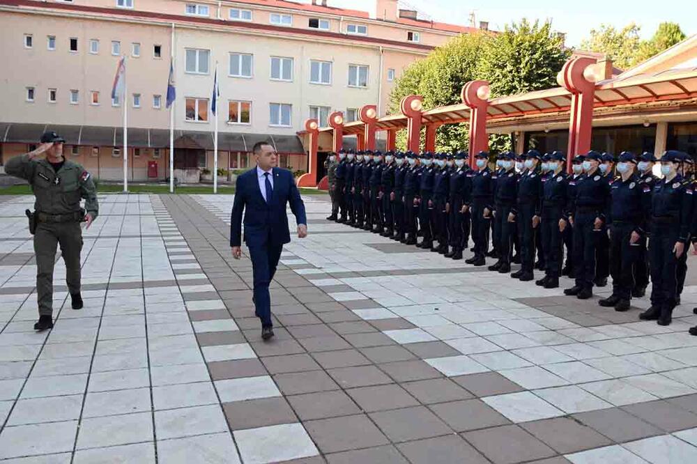 MINISTAR VULIN O NOVOJ GENERACIJI KPU: Nema uspešne države bez uspešne policije, čuvajte svoju Srbiju