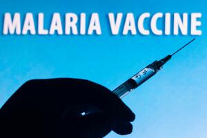 LEK KOJI BI MOGAO DA PROMENI SVET: Naučnici sa Oksforda razvili vakcinu protiv malarije, zaštita od smrtonosne bolesti do 80 posto