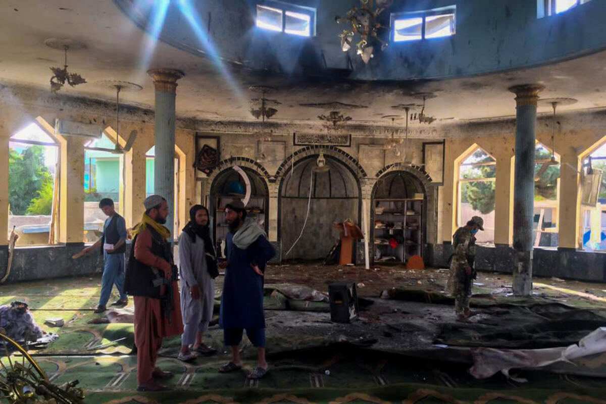 Последнее число жертв теракта. Теракт в Афганистане 2021 в мечети. Теракт в мечети Кундуза (2021). Взрыв в мечети в Афганистане.