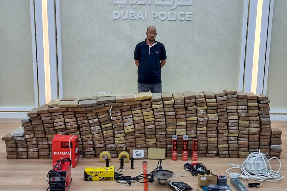 UHVAĆEN SA POLA TONE KOKAINA U DUBAIJU: Vrednost droge 118 miliona evra, krijumčaru preti smrtna kazna
