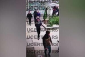 JOŠ JEDNA BRUTALNA TUČA U KRAGUJEVCU: Pogledajte kako grupa tinejdžera prebija mladića koji je krenuo u prodavnicu (VIDEO)