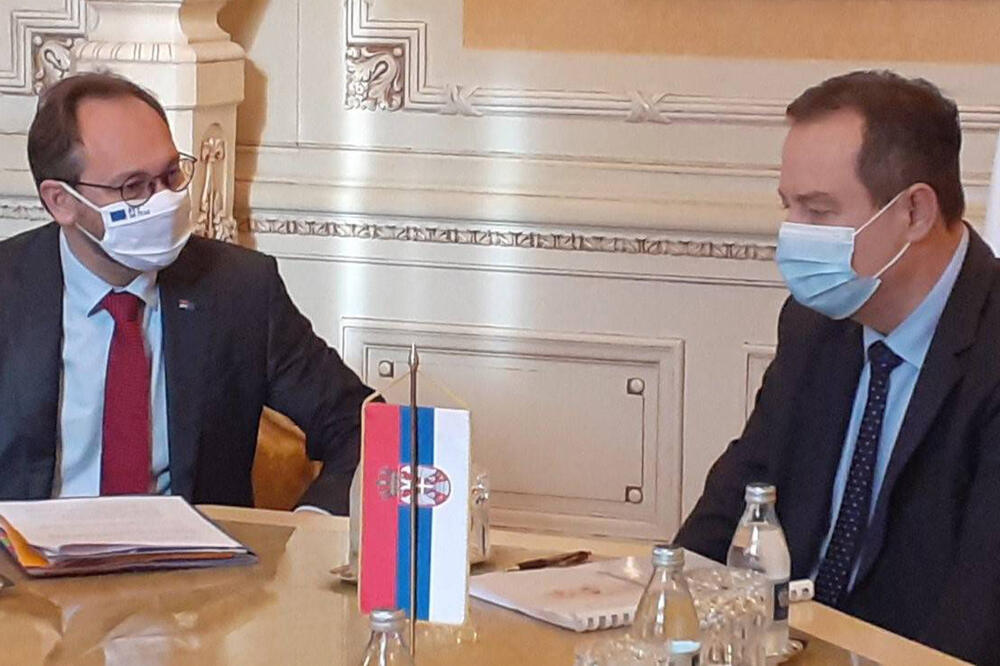 SKUPŠTINA SRBIJE: Dačić primio šefa delegacije EU u Srbiji Emanuela Žofrea