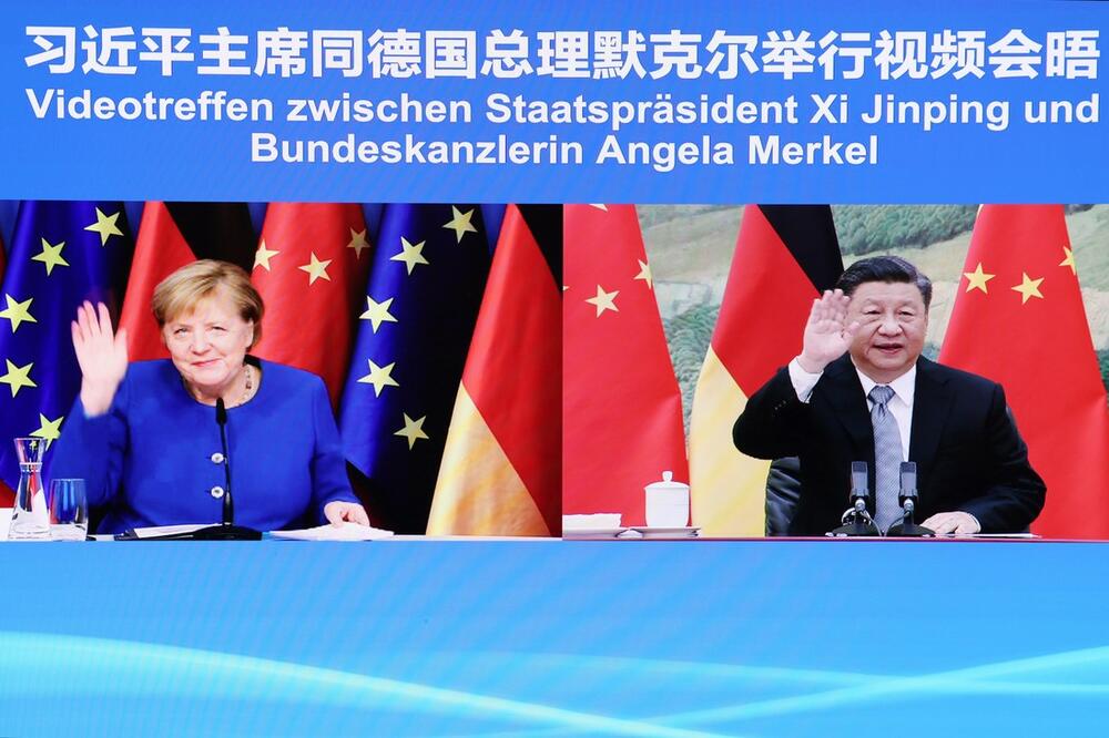 STARI PRIJATELJI: Angela Merkel proglašena za prijatelja kineskih lidera, pridružila se elitnom društvu Kastra i Niksona