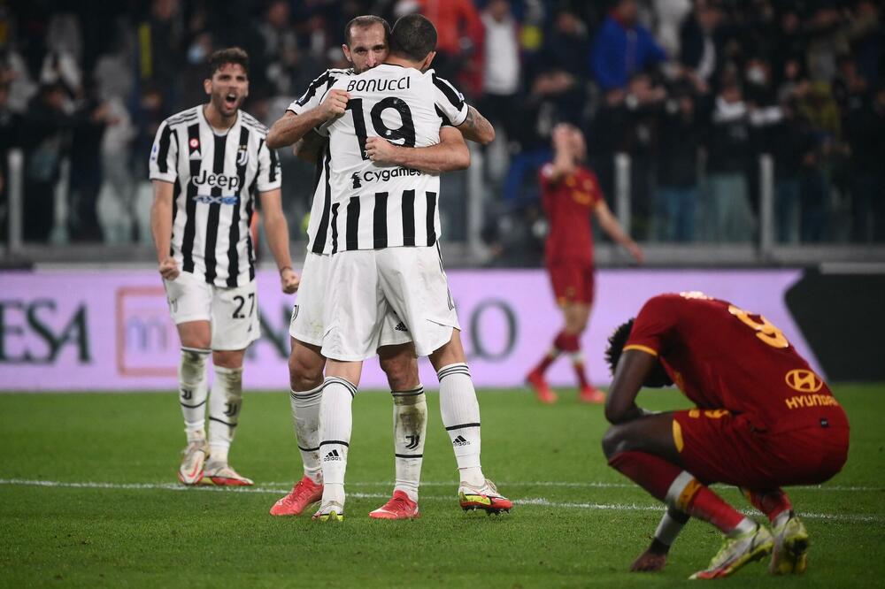 NE OTPISUJTE STARU DAMU NIKADA: Minimalna pobeda Juventusa nad Romom! Murinjova VUČICA promašila penal za bod u derbiju (VIDEO)