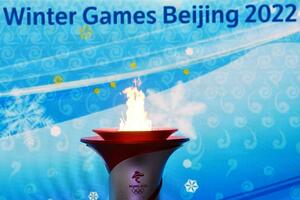 OLIMPIJSKI PLAMEN STIGAO U PEKING: Kineska prestonica dočekala vatru sa Olimpa (FOTO)
