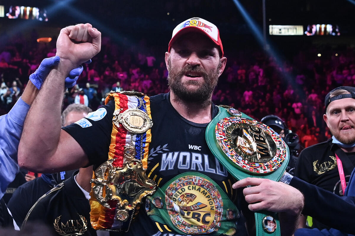 medier modstå dommer SERBIA, ARE YOU READY FOR THE SPECTACLE? World champion Tyson Fury arrives  at the World Boxing Championship in Belgrade – Kurir
