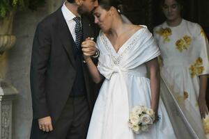 KRALJEVSKO VENČANJE U GRČKOJ: Oženio se princ Filipos, nevesta obukla BAJKOVITU venčanicu, a evo ko je nova PRINCEZA! (FOTO)