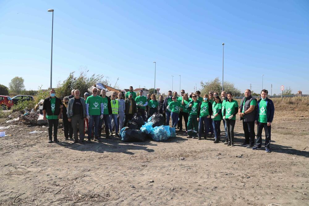 Kompanija Al Dahra Srbija organizovala akciju čišćenja divlje deponije u blizni Zrenjaniskog put kod Zbega