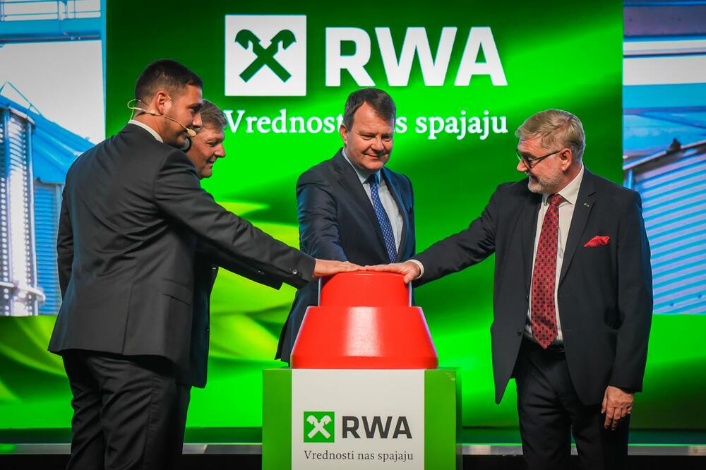 Otvoreni silosi i skladišta austrijske kompanije RWA u Rumenki