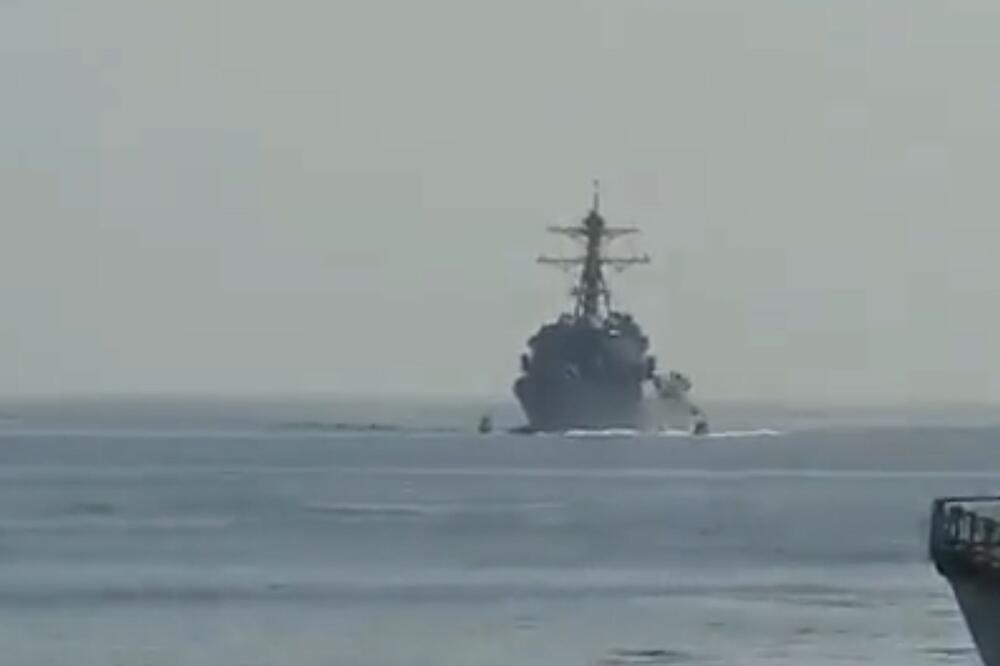 PROVOKACIJA Američki razarač sa krstarećim raketama prošao blizu kineskih ostrva! Peking pobesneo