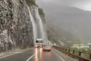 VODOPADI NASRED MAGISTRALE: Ozbiljna opasnost na putu Jablanica-Mostar! Ogromne padavine ugrožavaju bezbednost! (VIDEO)