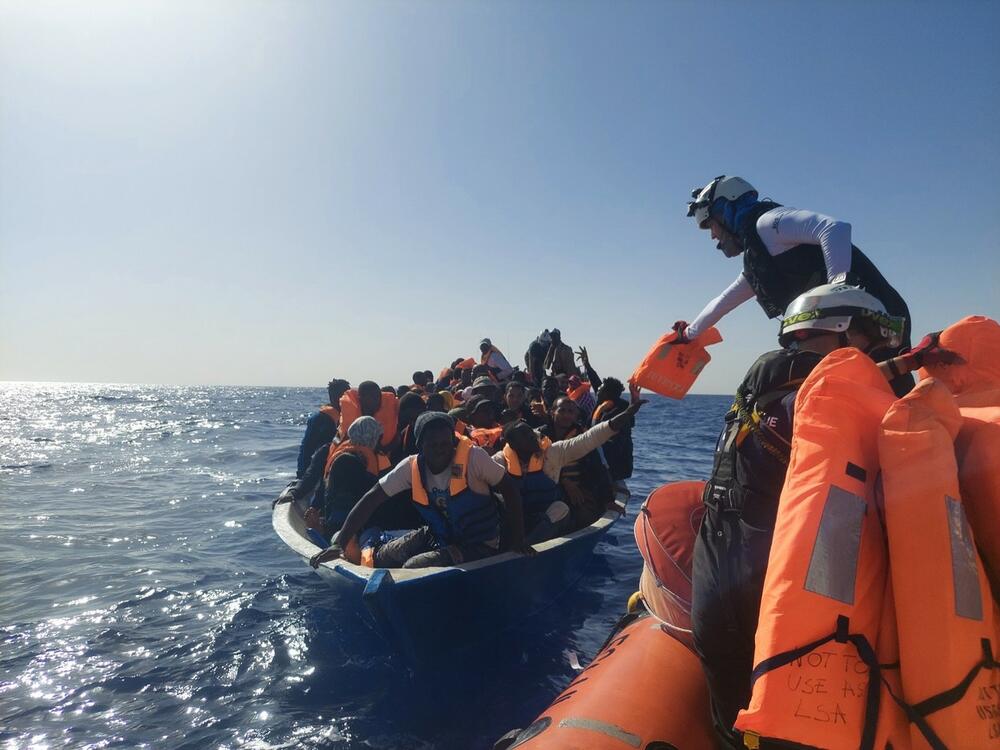 0641531462, migranti, brod, more
