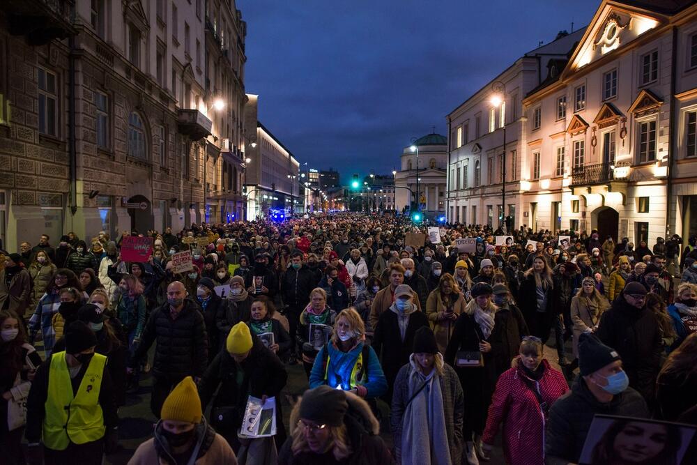 0641930384, Poljska, protesti