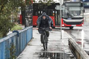 METEOROLOZI NAJAVILI NEVREME U VEĆEM DELU SRBIJE: Kiša neće stati narednih 48 sati