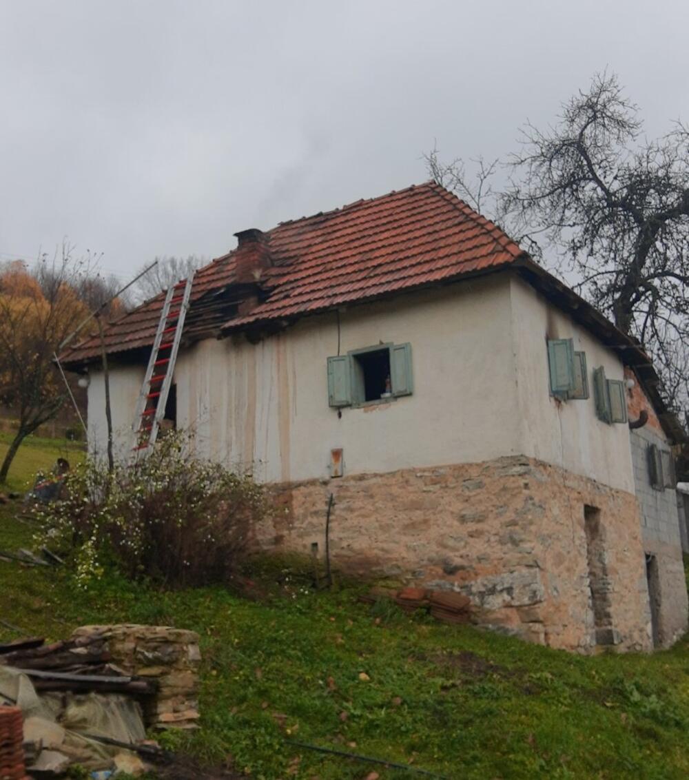 Kuća u kojoj je izbio požar