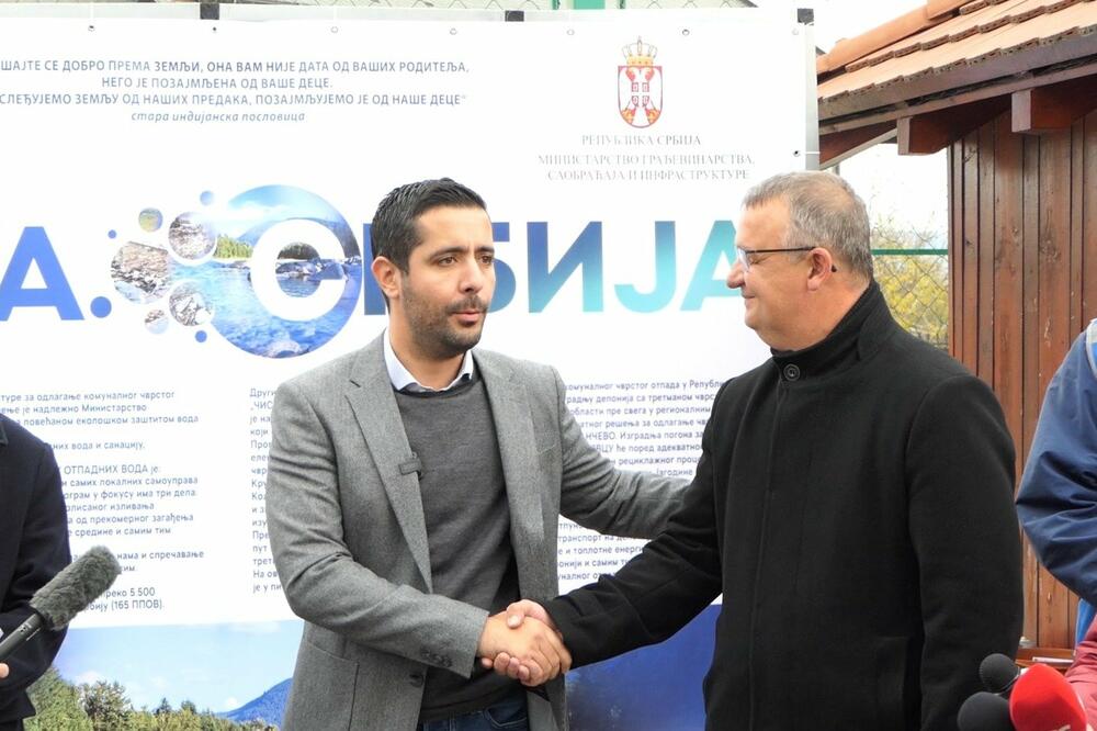 MINISTAR MOMIROVIĆ U KLADOVU: Kreće izgradnja nove komunalne infrastrukture u sklopu projekta Čista Srbija (FOTO)
