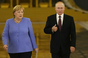 NEMAČKA NA STUBU SRAMA: Sukob u Ukrajini za mnoge dokaz da je Angela Merkel vodila pogrešnu politiku prema Rusiji