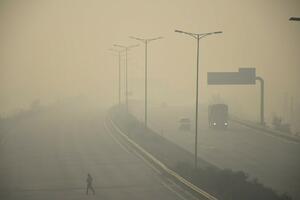 OVO JE ZLOČIN PROTIV ČOVEČNOSTI: Prestonica Indije ponovo se guši u otrovnom smogu, bes građana PROKLJUČAO