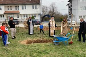 POLOŽEN KAMEN TEMELJAC ZA NOVI VRTIĆ U GORAŽDEVCU: Gradiće se na crkvenoj zemlji na površini od 460 kvadrata