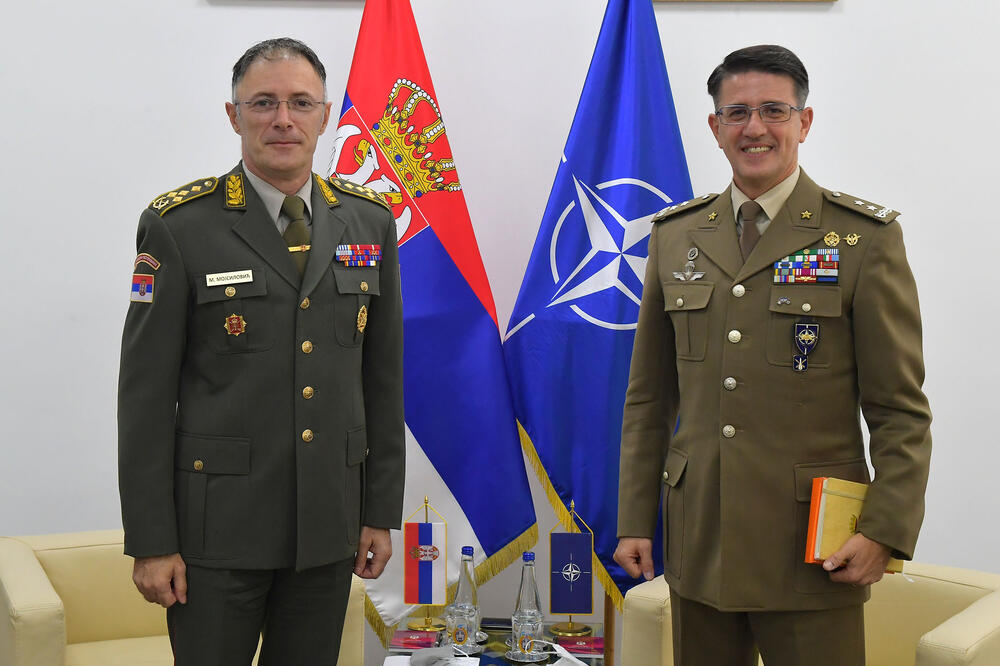 RAZGOVORI O SARADNJI VOJSKE SRBIJE I NATO: General Milan Mojsilović i general-major Frančesko Dijelo