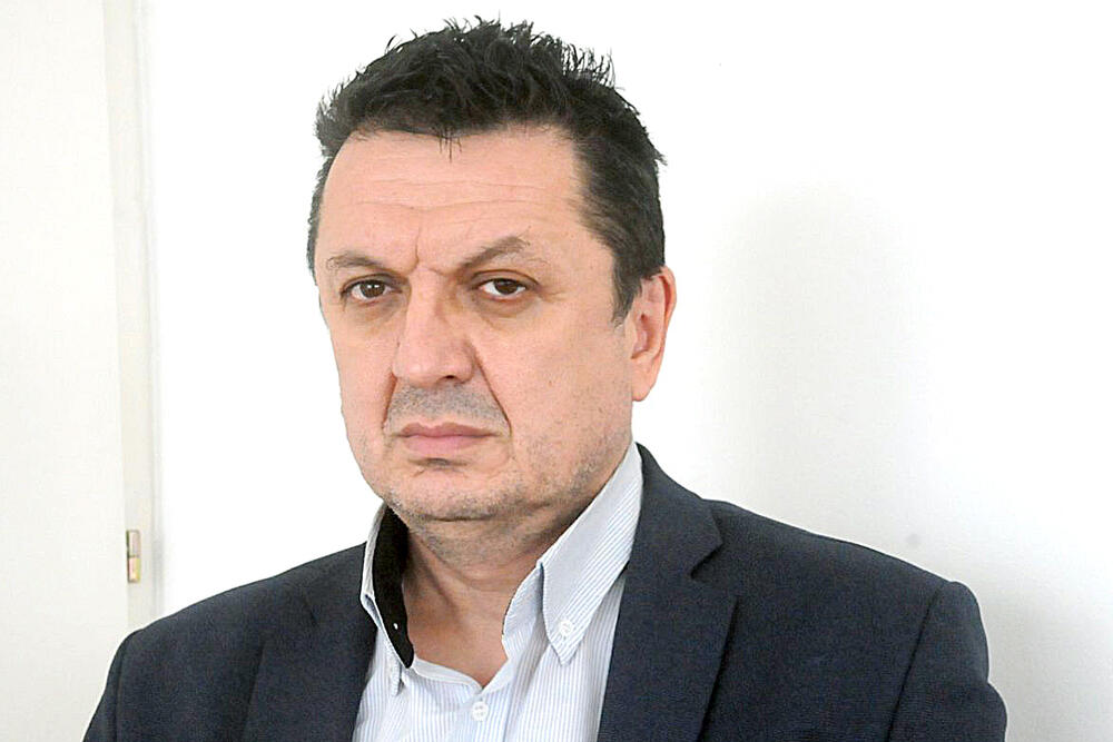 dr Milanko Šekler, Milanko Šekler, virusolog