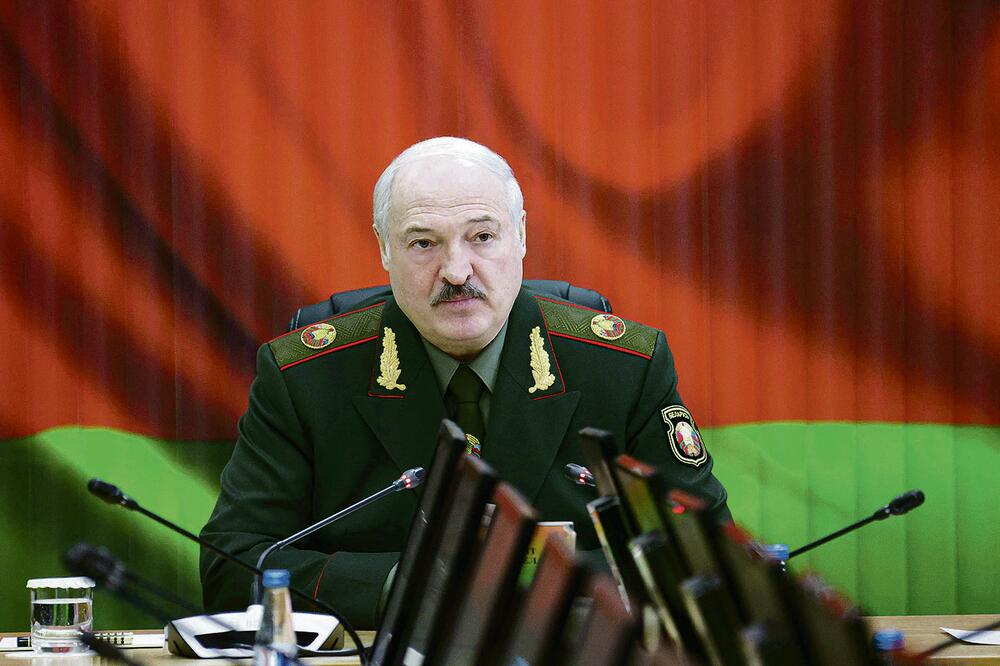 RATNE IGRE Lukašenko: Od Putina ću tražiti nuklearno oružje ako NATO razmesti rakete u Poljsku!