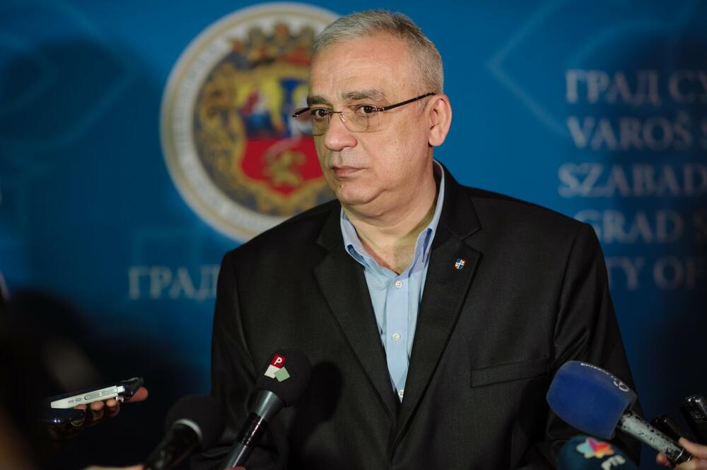 Gradonačelnik Subotice Stevan Bakić: U narednu godinu bez duga za vojnu imovinu