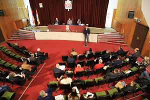 Odbornici Skupštine grada na današnjoj sednici usvojili su Predlog odluke o budžetu grada za 2022. godinu